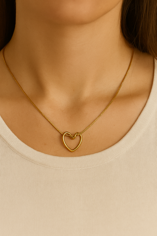 Golden Love Knot Heart Necklace - 18K Gold Plated