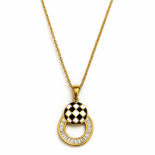 Vintage Chic Checkered Pendant Necklace – Crystal Halo Design ✨♟️